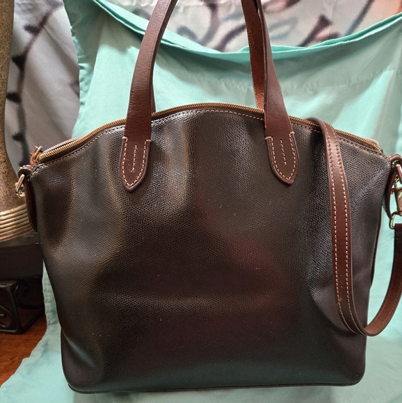 Dooney & Bourke Gabriella Black Leather Shoulder Bag - Picture 3 of 9